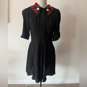 Coco Fennell Black Floral Collar Button-Front Dress
